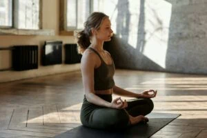 ita-duursma-mindfulness-mindful-yoga-podium-zuidhaege-assen-cursus